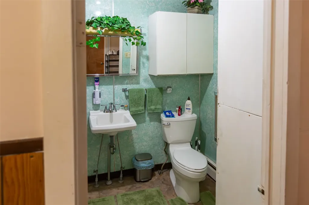 128 Dutch Hill Road Hamilton MT 59840