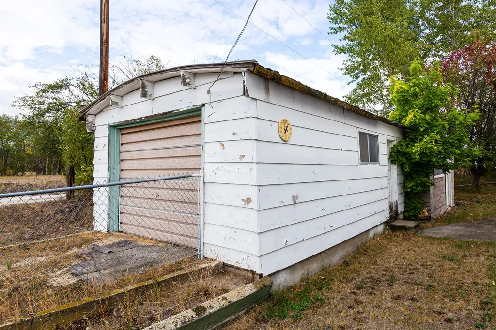 128 Dutch Hill Road Hamilton MT 59840