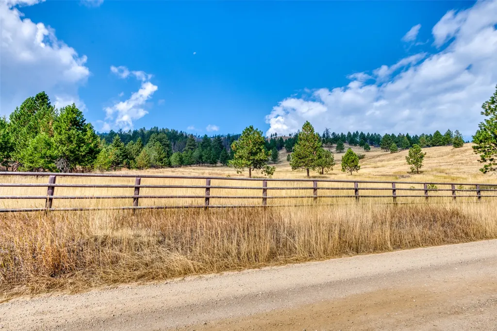 16374 Folsom Road Florence MT 59833