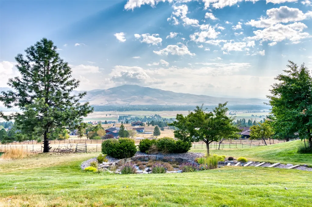 16374 Folsom Road Florence MT 59833