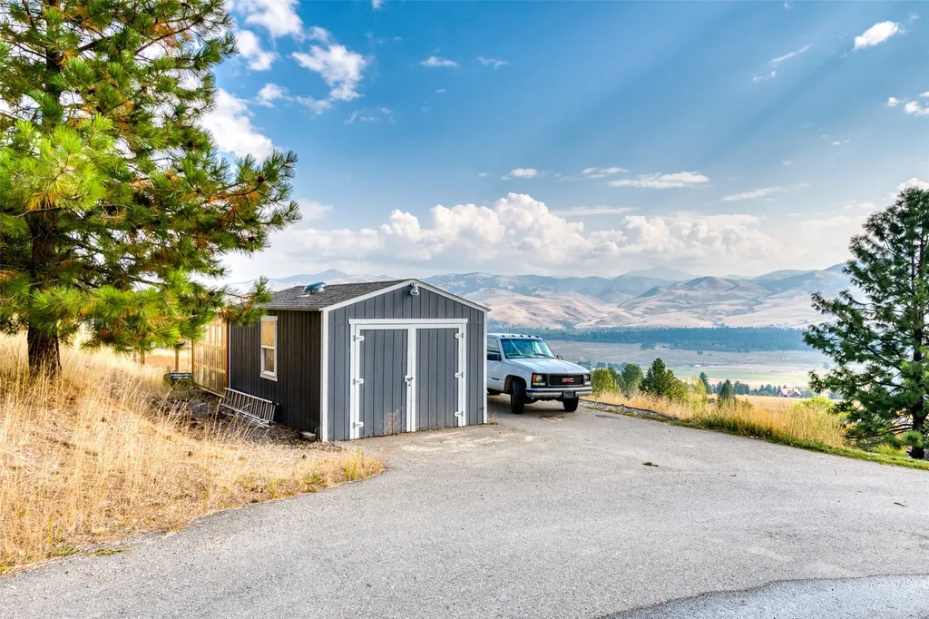 16374 Folsom Road Florence MT 59833