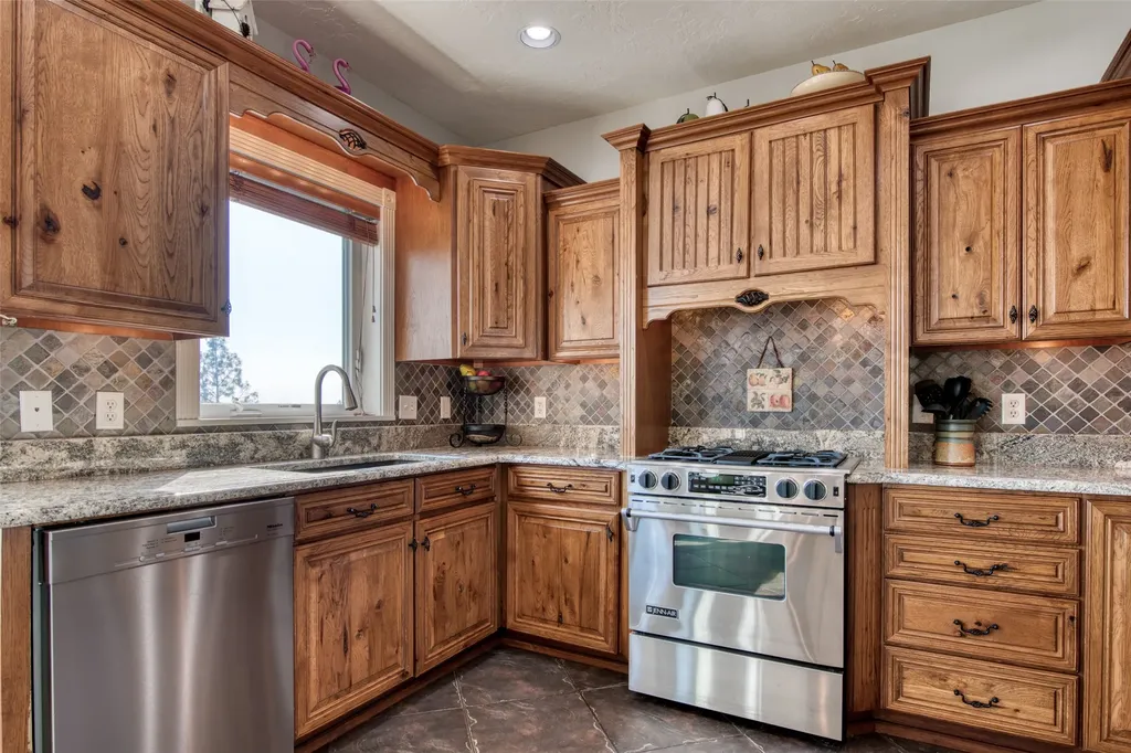 16374 Folsom Road Florence MT 59833