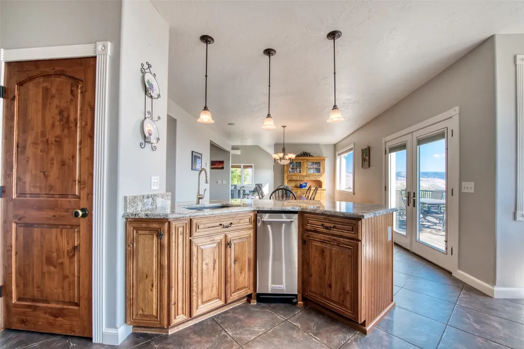 16374 Folsom Road Florence MT 59833
