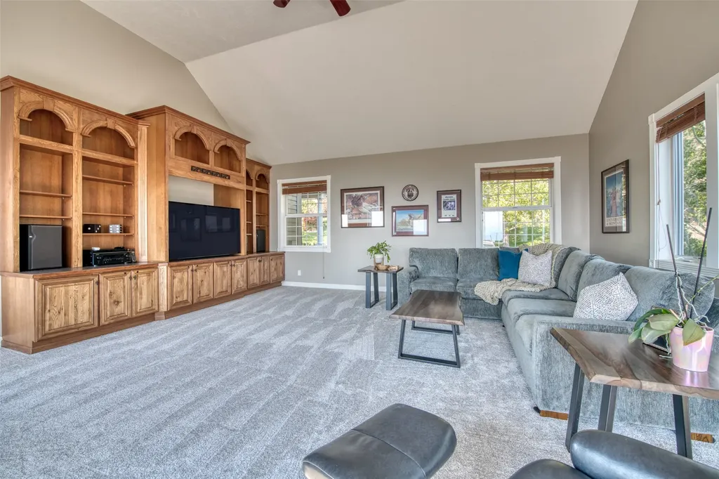 16374 Folsom Road Florence MT 59833