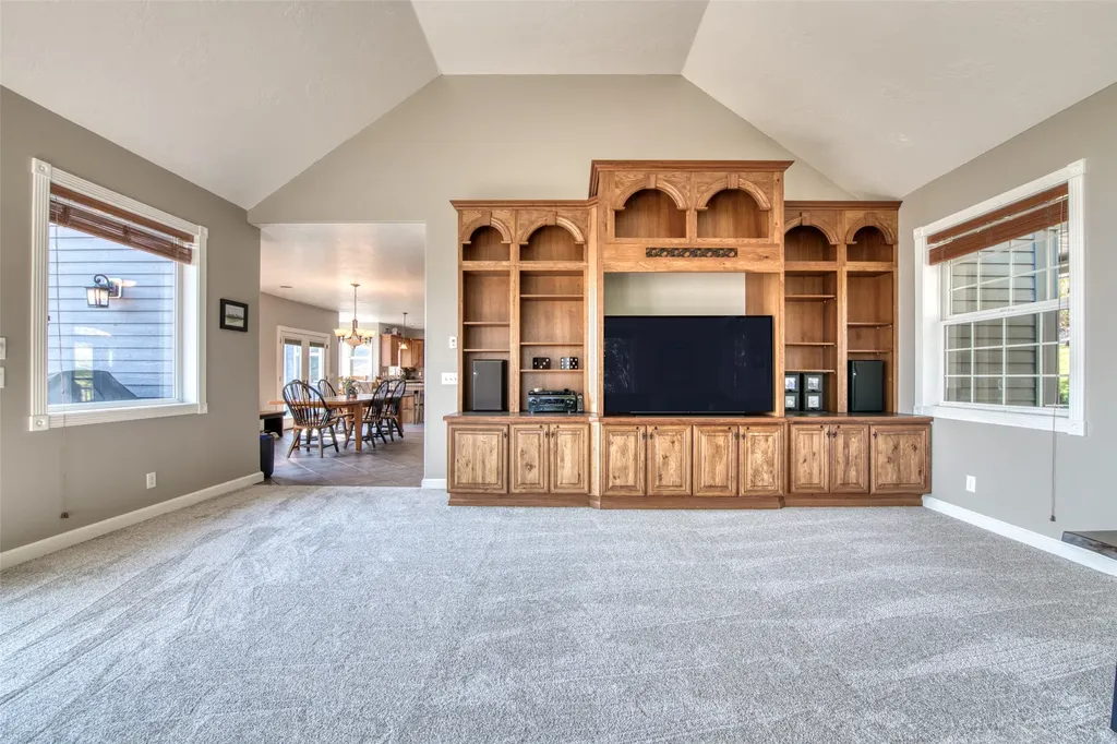 16374 Folsom Road Florence MT 59833