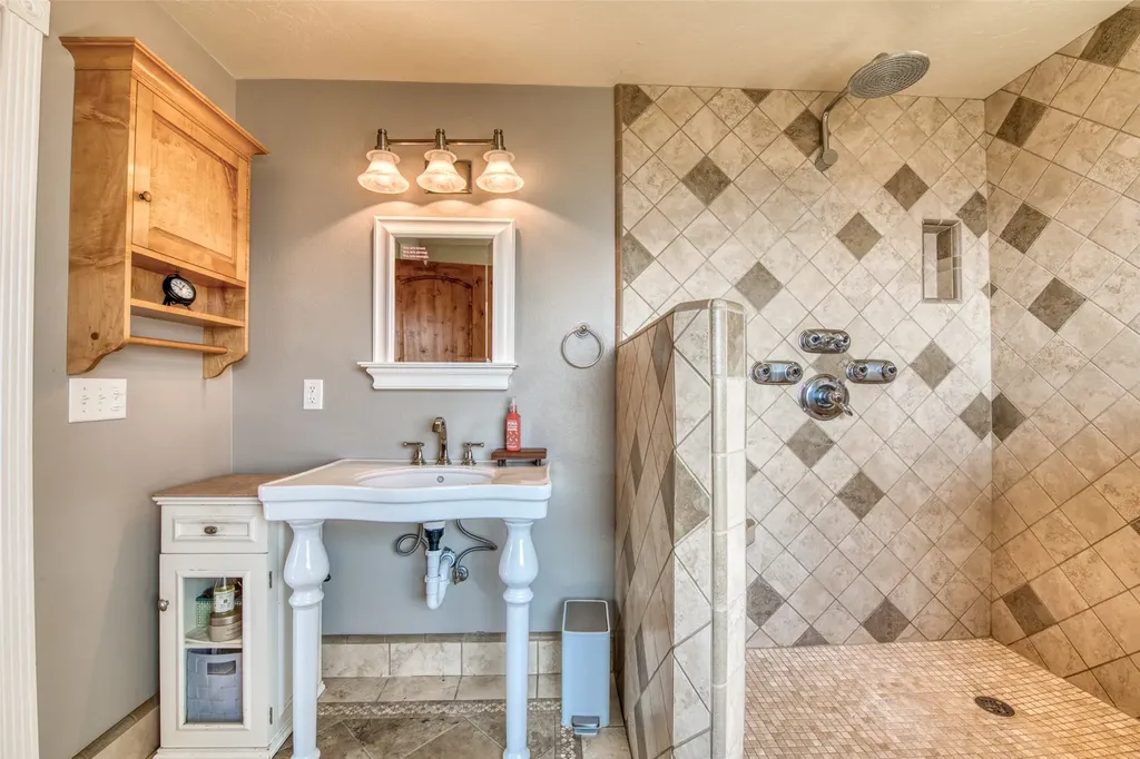16374 Folsom Road Florence MT 59833