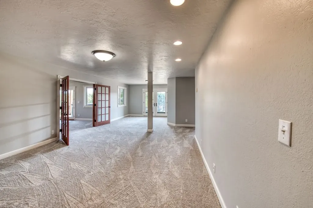 16374 Folsom Road Florence MT 59833