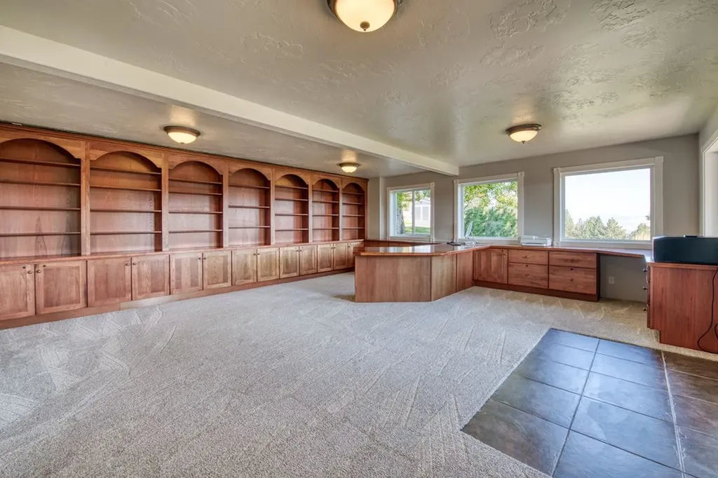 16374 Folsom Road Florence MT 59833