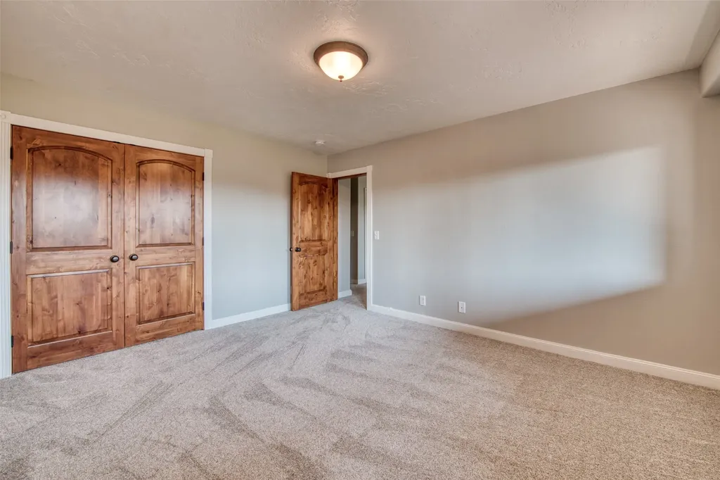 16374 Folsom Road Florence MT 59833