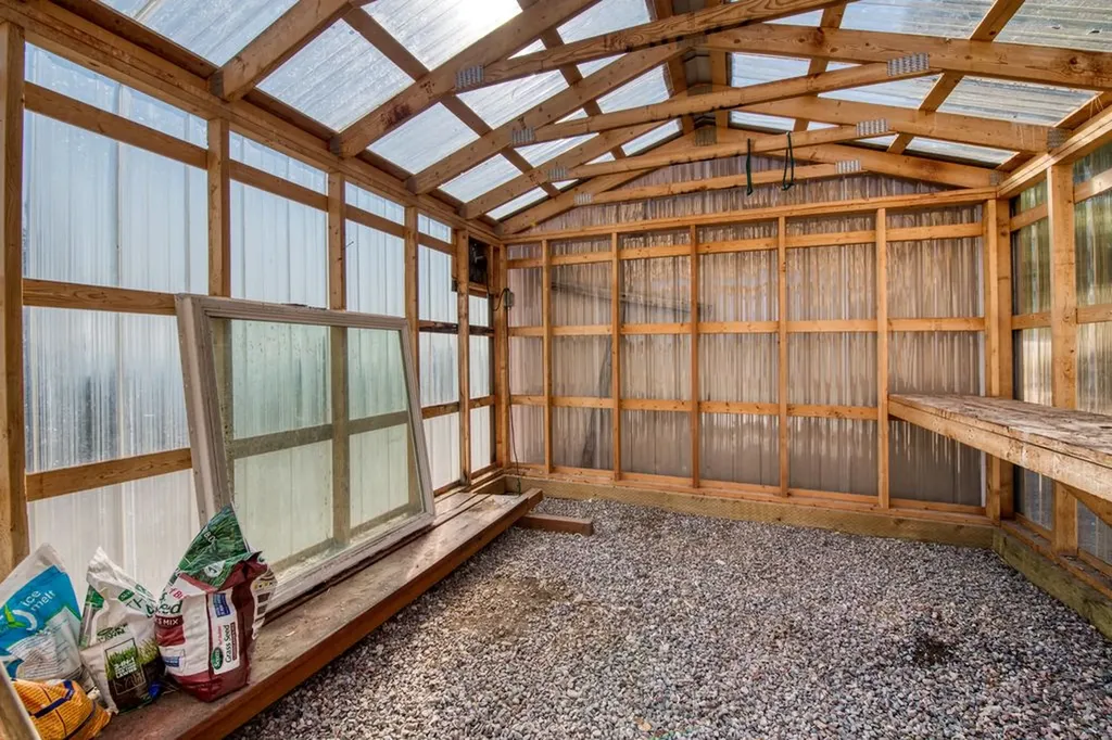 16374 Folsom Road Florence MT 59833