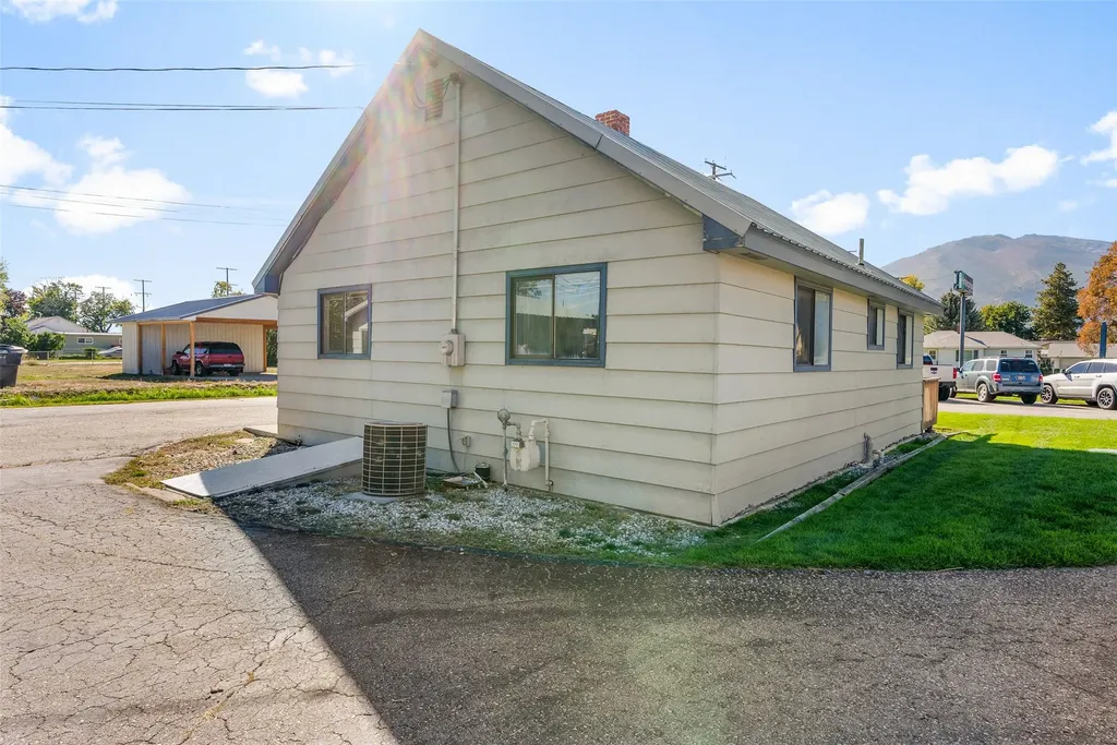1100 S First Street Hamilton MT 59840