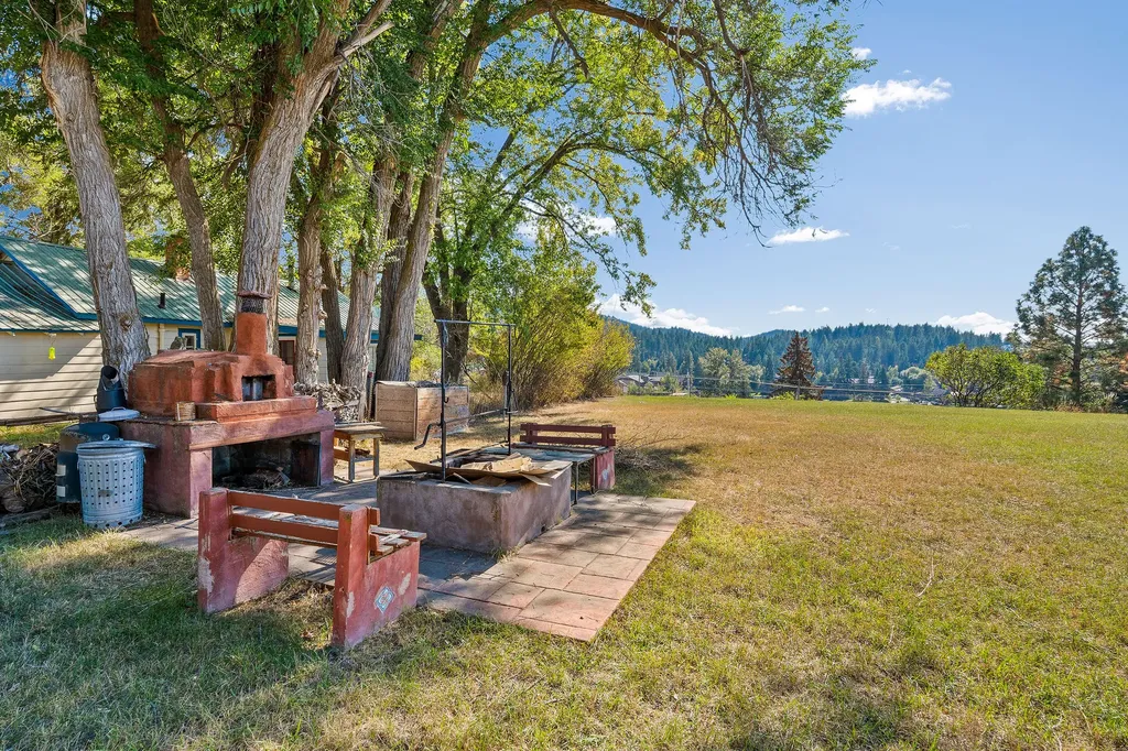 380 Commerce Street Bigfork MT 59911