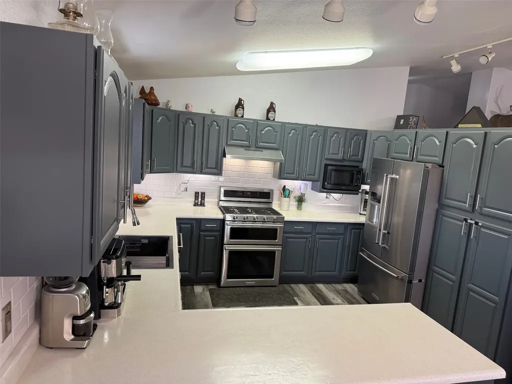 1535 Oilfield Avenue Shelby MT 59474