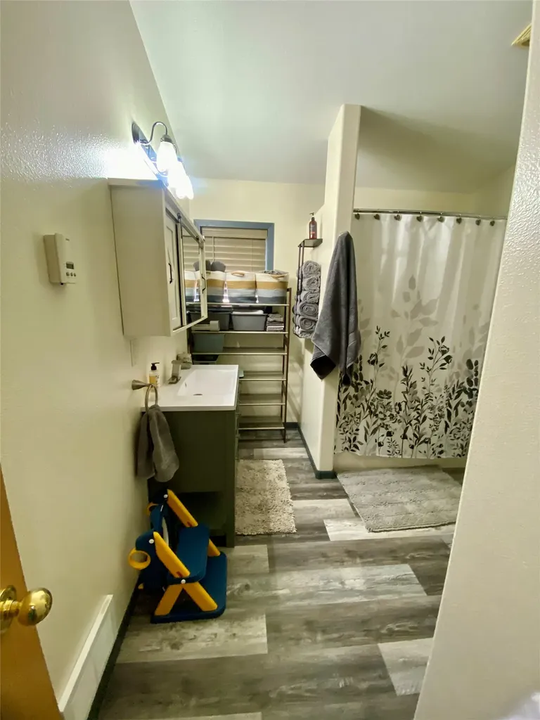1535 Oilfield Avenue Shelby MT 59474
