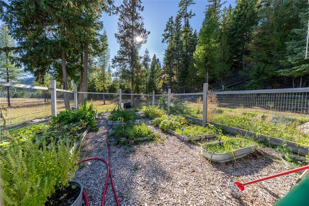 240 Vernon Drive Troy MT 59935