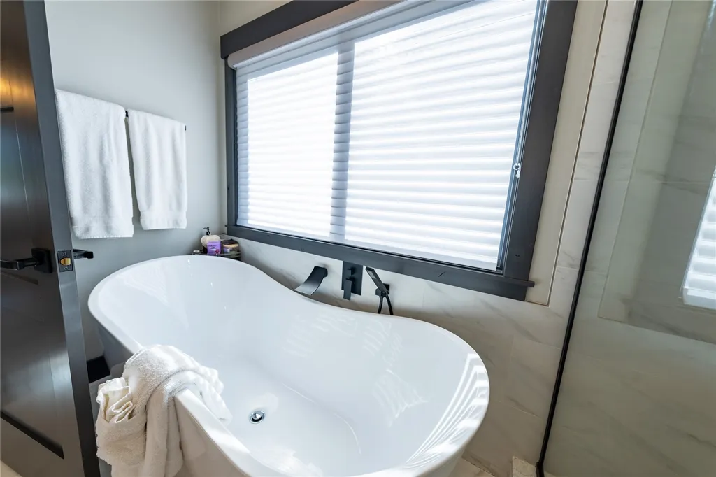 240 Vernon Drive Troy MT 59935