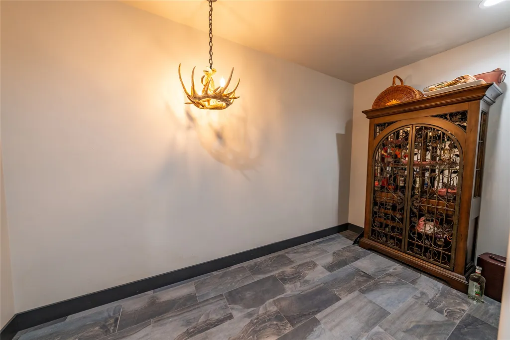 240 Vernon Drive Troy MT 59935