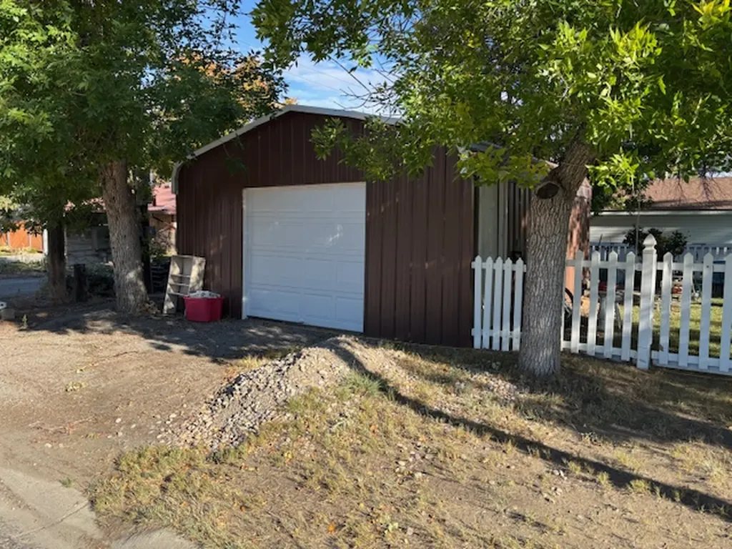 2 N Maryland Street Conrad MT 59425