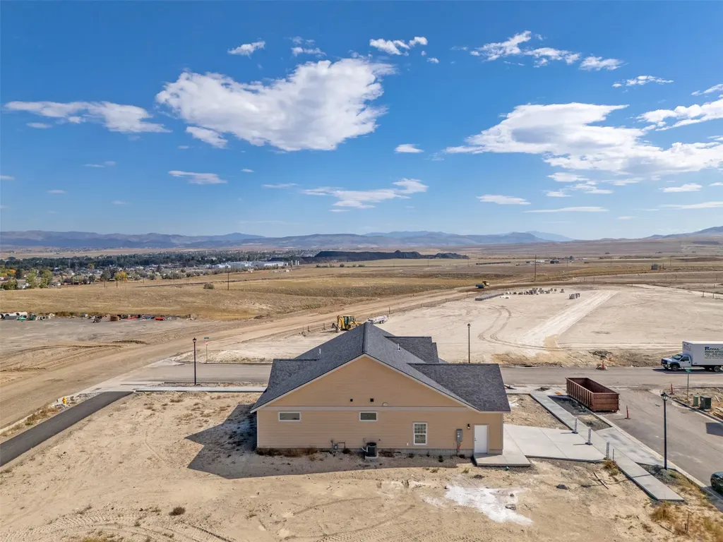 2948 Adam Run Avenue Helena MT 59601