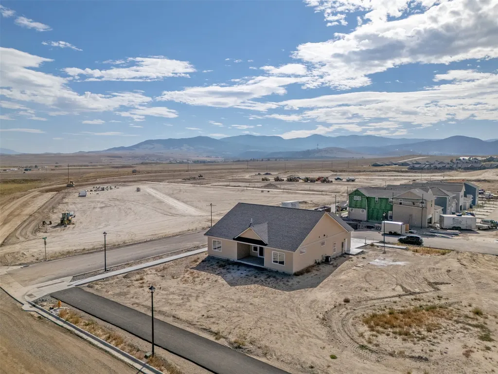 2948 Adam Run Avenue Helena MT 59601