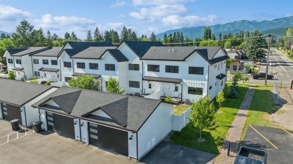 1013 E 7th Street Whitefish MT 59937