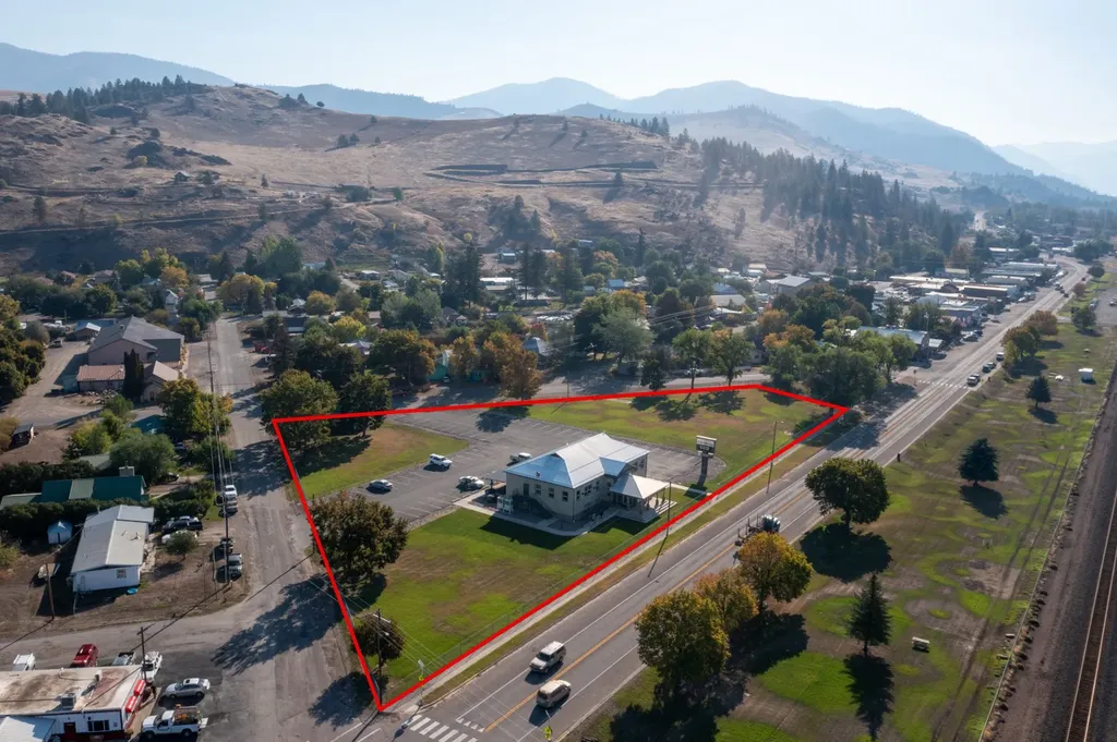 200 W Railroad Avenue Plains MT 59859