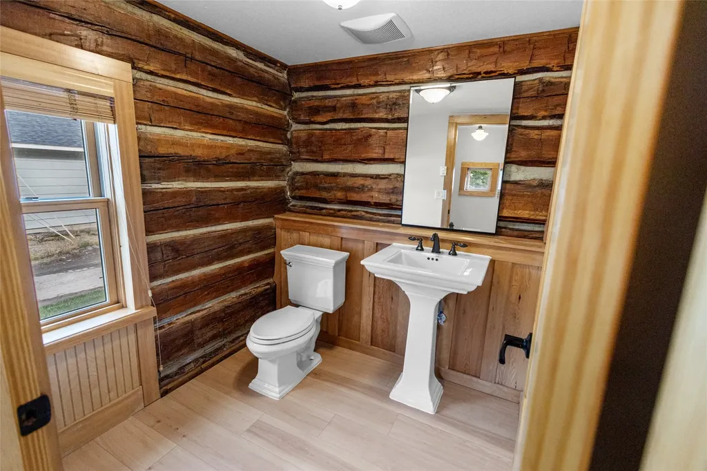 826 11th Street E Kalispell MT 59901