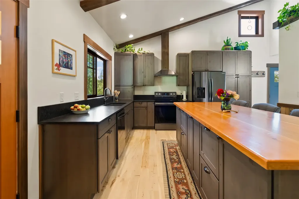 12697 Red Owl Trail N Bigfork MT 59911