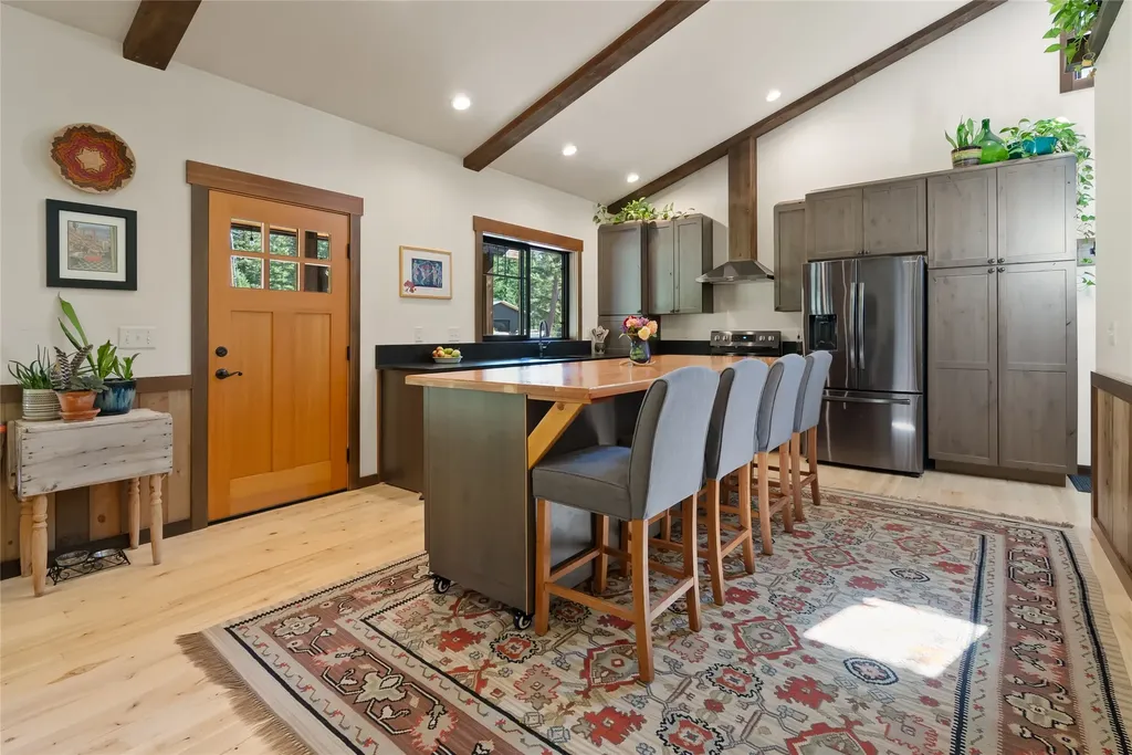 12697 Red Owl Trail N Bigfork MT 59911