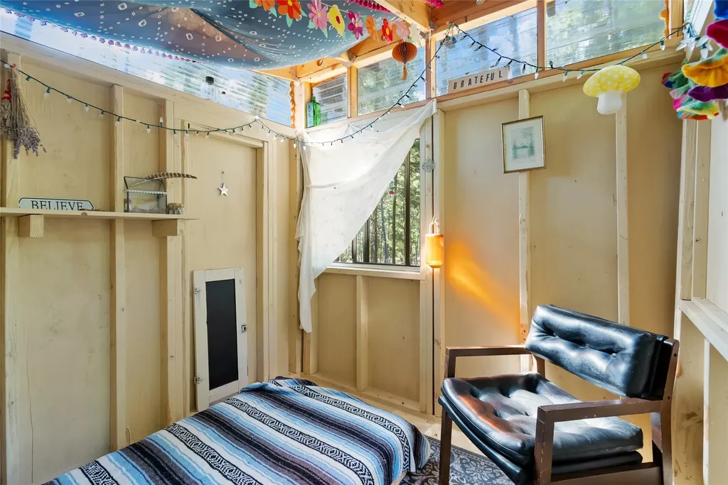 12697 Red Owl Trail N Bigfork MT 59911