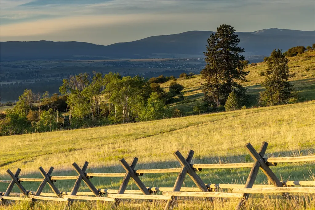 8337 Lamar Trail Florence MT 59833