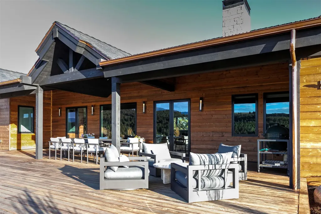 936 S Bighorn Road Deer Lodge MT 59722