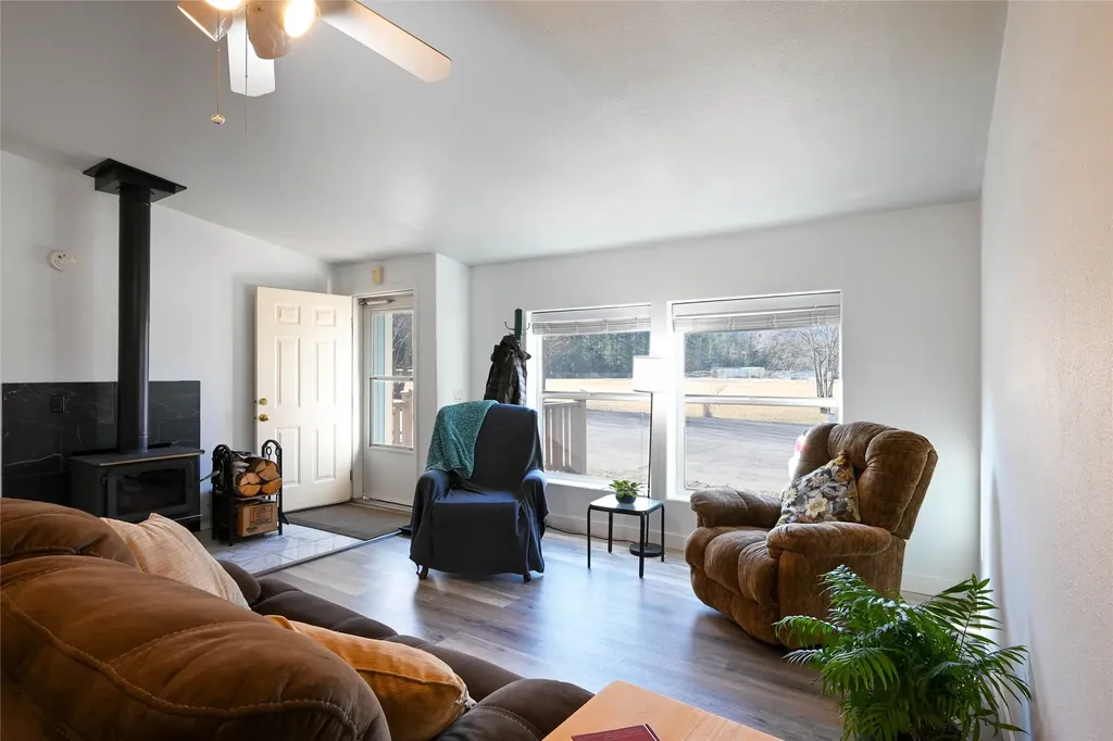 100 7th Street W Superior MT 59872