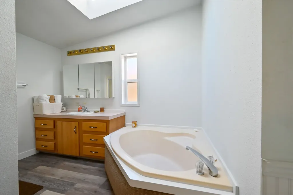 100 7th Street W Superior MT 59872