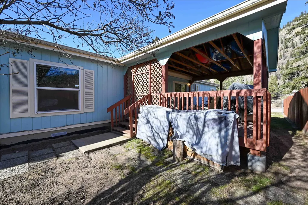 100 7th Street W Superior MT 59872