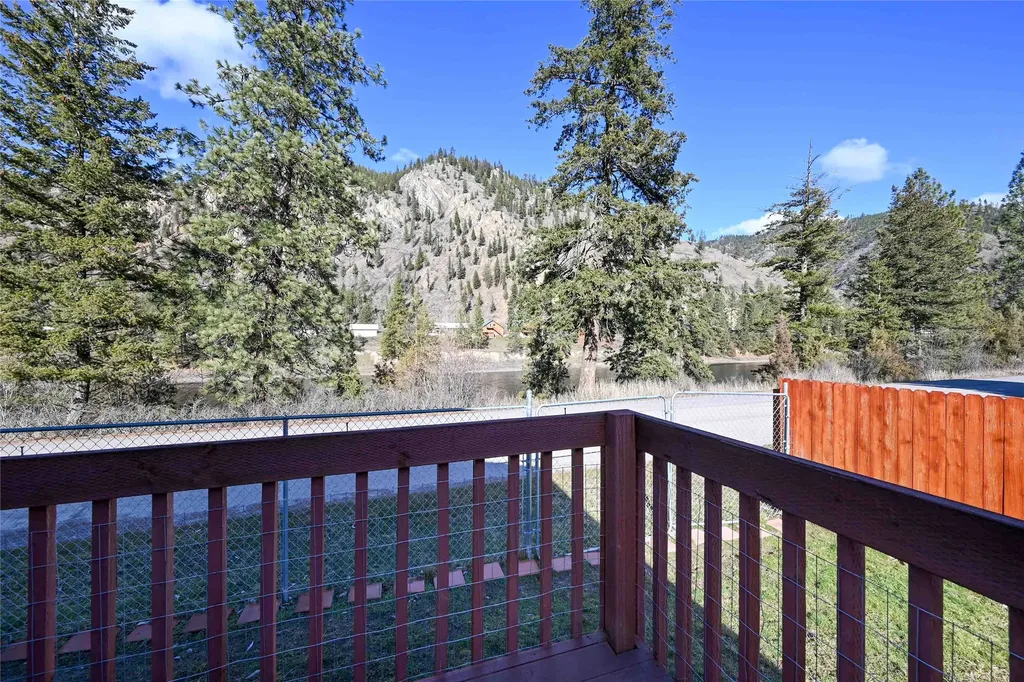 100 7th Street W Superior MT 59872