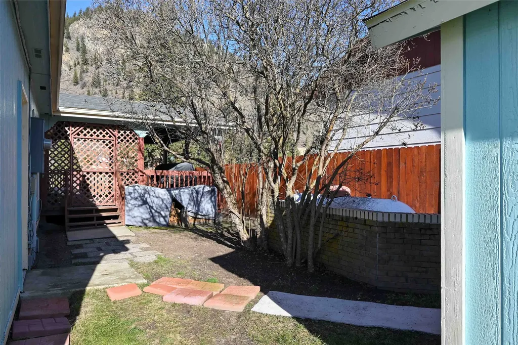 100 7th Street W Superior MT 59872