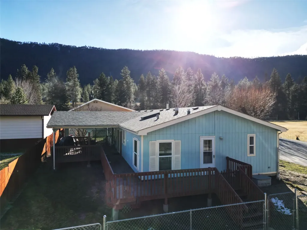 100 7th Street W Superior MT 59872