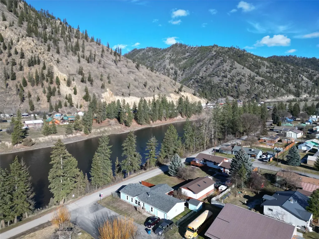 100 7th Street W Superior MT 59872