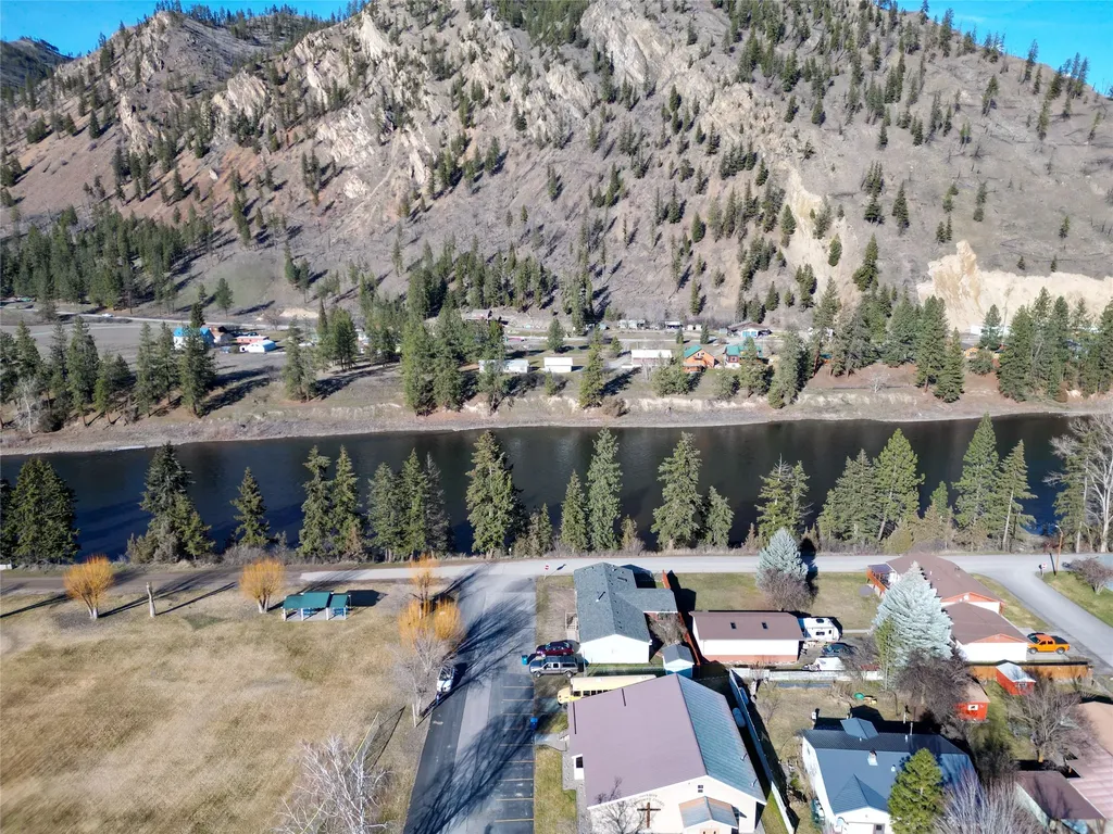 100 7th Street W Superior MT 59872
