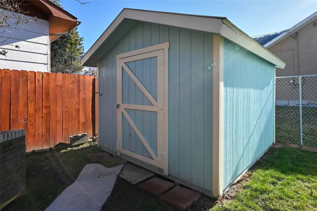 100 7th Street W Superior MT 59872