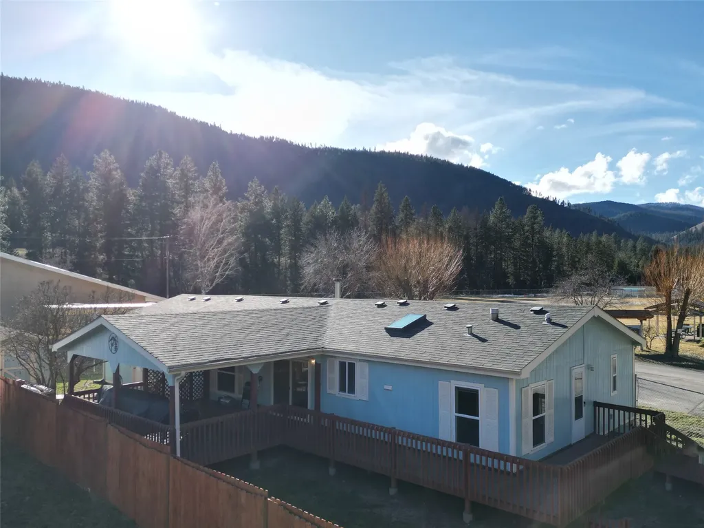 100 7th Street W Superior MT 59872