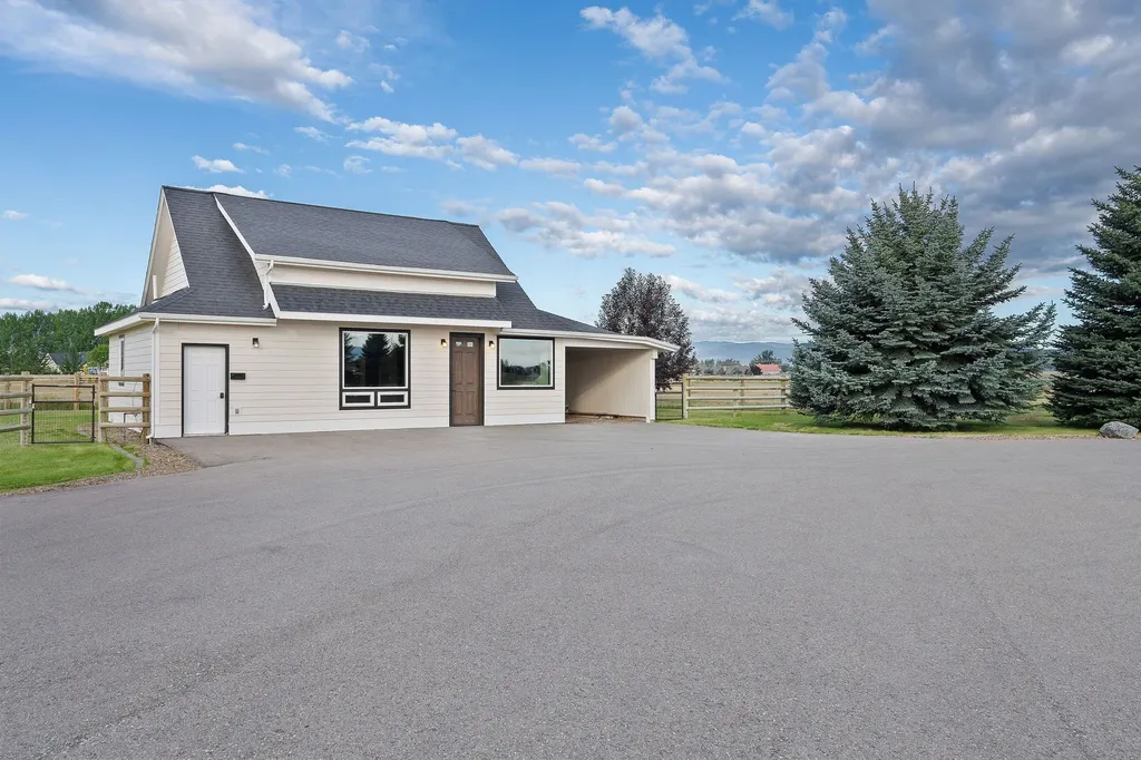 1280 Quarter Horse Lane Kalispell MT 59901