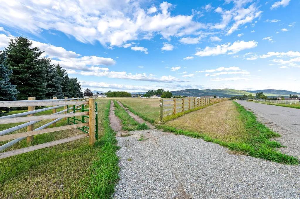 1280 Quarter Horse Lane Kalispell MT 59901