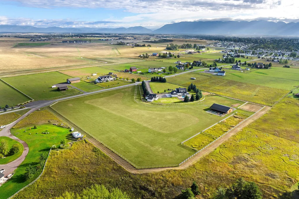 1280 Quarter Horse Lane Kalispell MT 59901