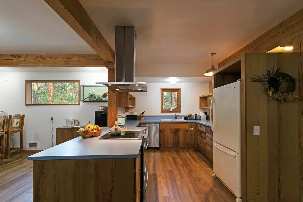 704 Sheafman Creek Road Hamilton MT 59840