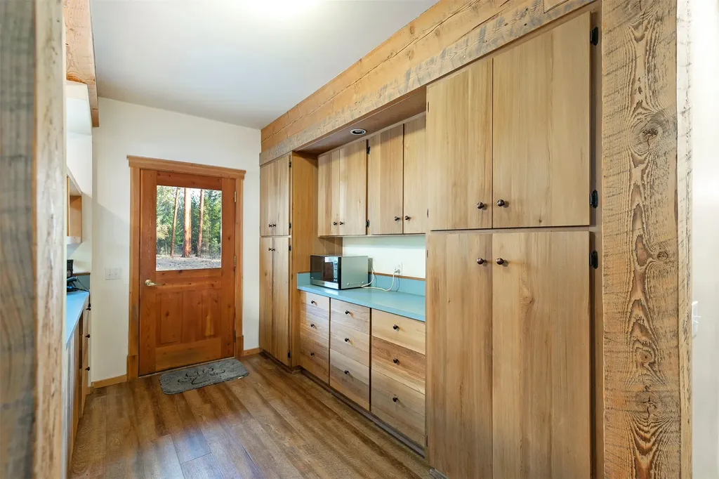 704 Sheafman Creek Road Hamilton MT 59840
