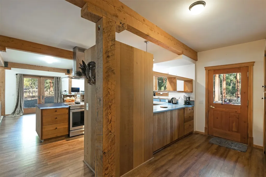 704 Sheafman Creek Road Hamilton MT 59840
