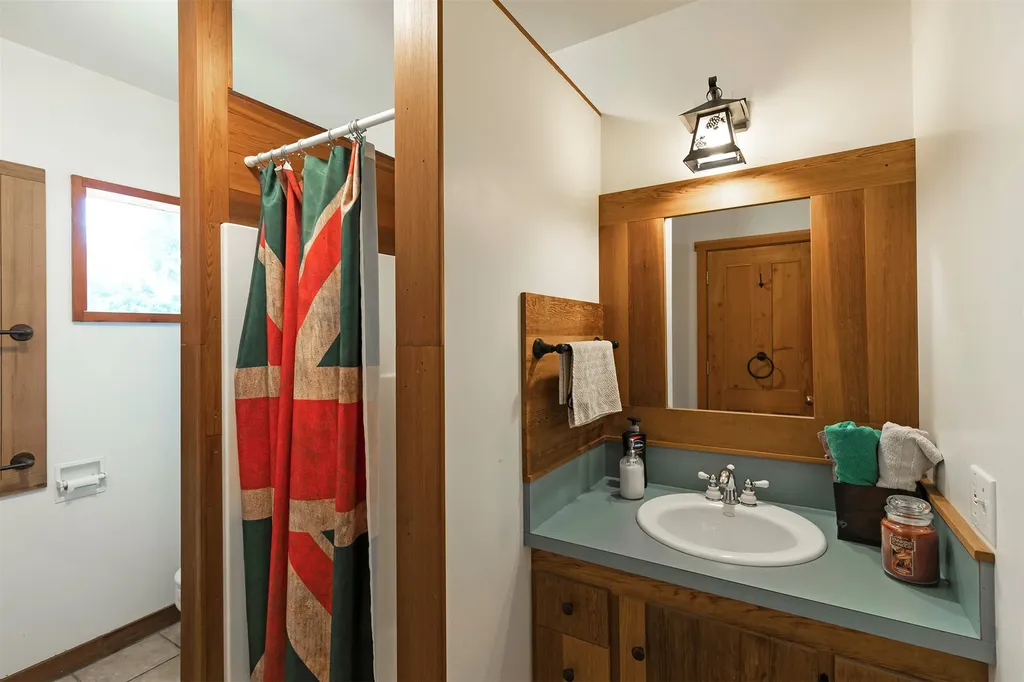 704 Sheafman Creek Road Hamilton MT 59840