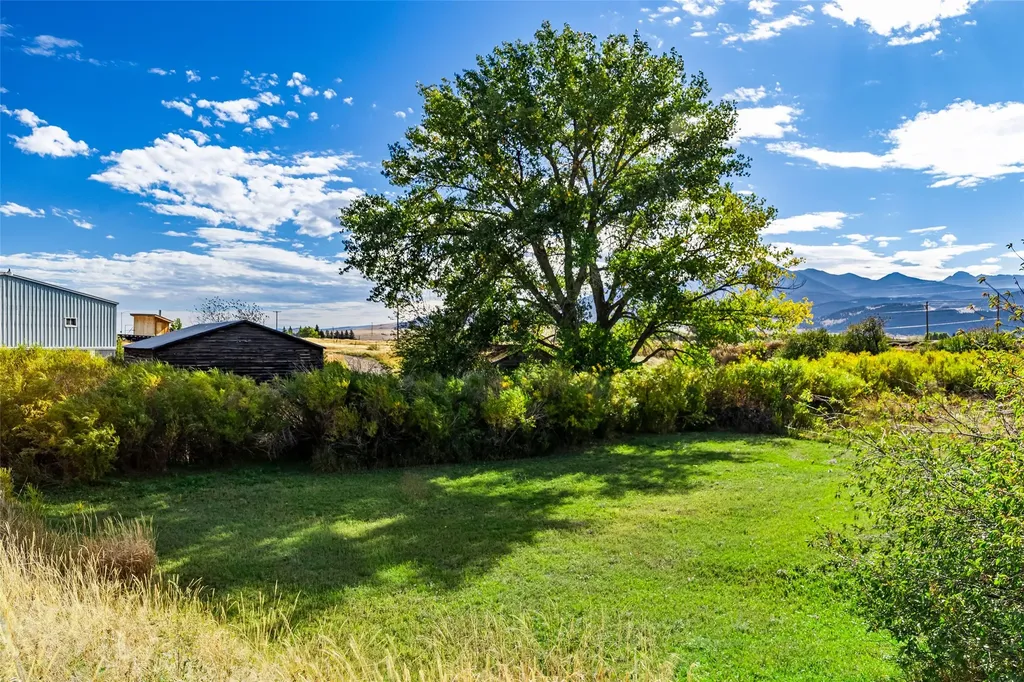 1801 Sun Avenue Livingston MT 59047